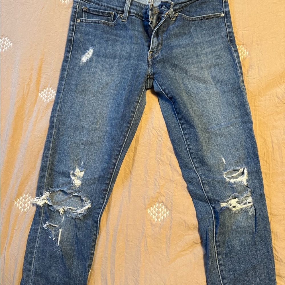 Levi's Distressed Skinny Jeans in Blue